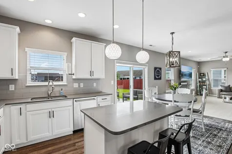 5225 Hearst Lane Indianapolis IN 46239