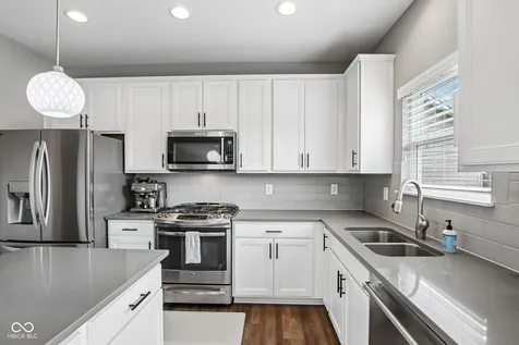 5225 Hearst Lane Indianapolis IN 46239