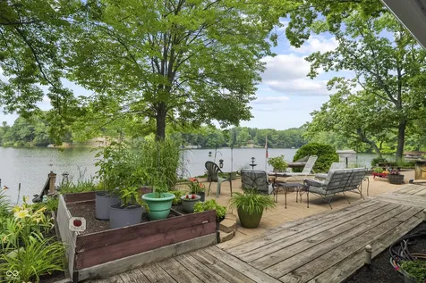 4218 E Lakeview Drive Martinsville IN 46151