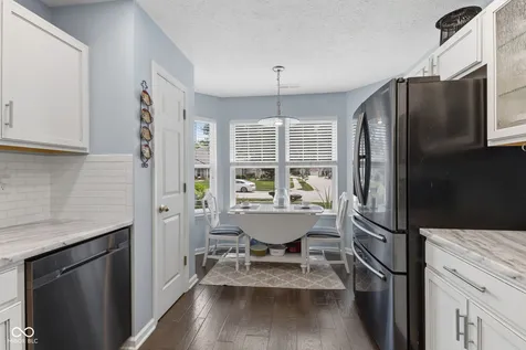 1312 Summerhouse Drive Indianapolis IN 46217
