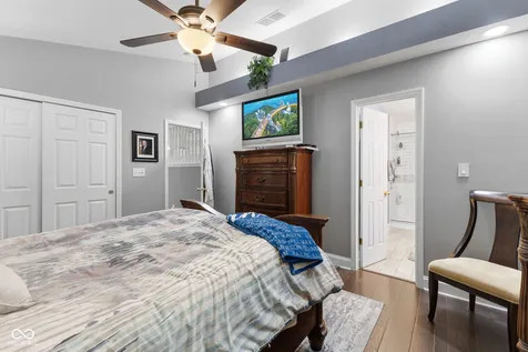 1312 Summerhouse Drive Indianapolis IN 46217