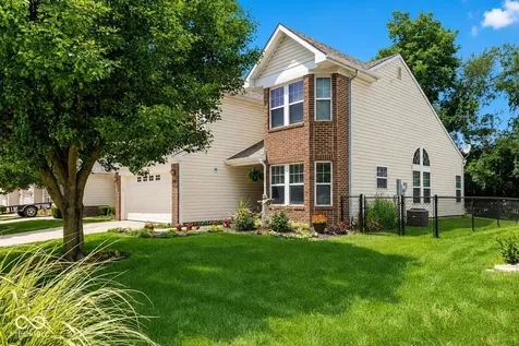 1312 Summerhouse Drive Indianapolis IN 46217