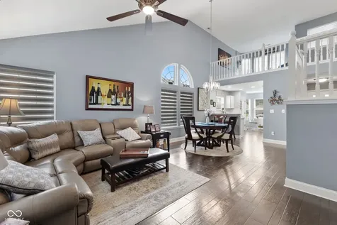 1312 Summerhouse Drive Indianapolis IN 46217