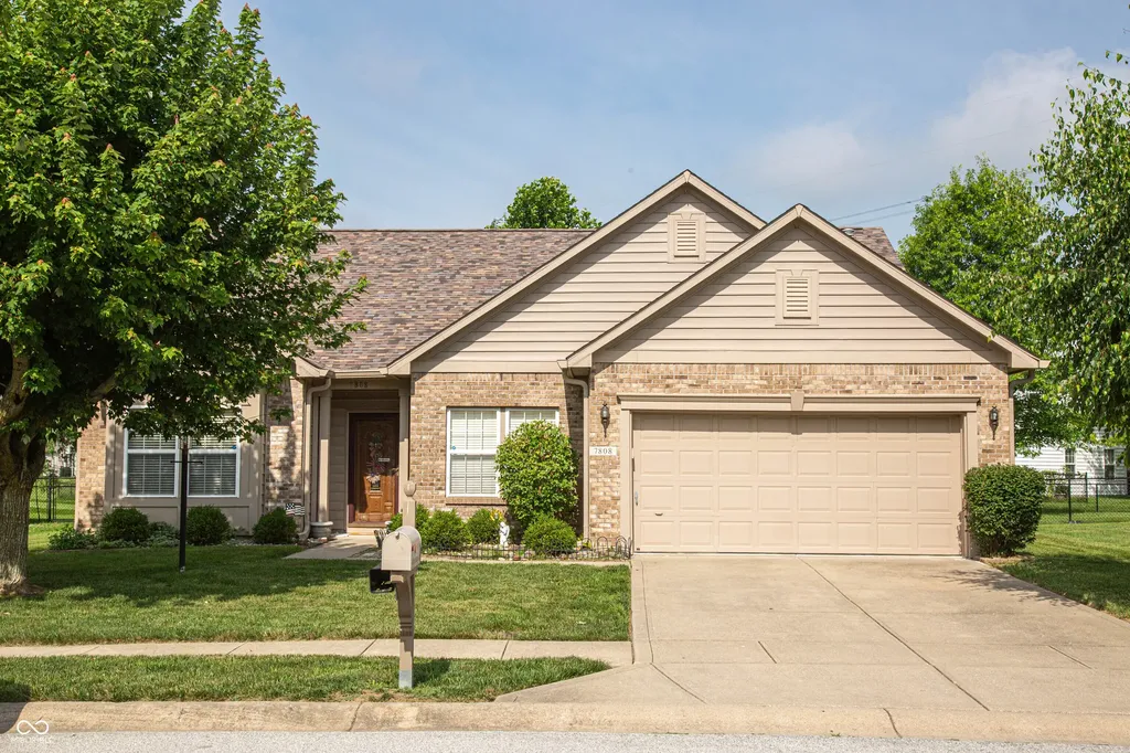 7808 Valley Stream Drive Indianapolis IN 46237