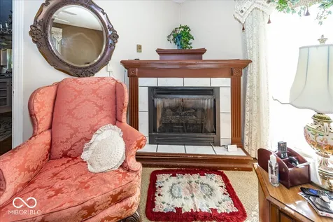 17 S Hough Street Greenfield IN 46140