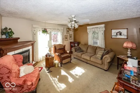 17 S Hough Street Greenfield IN 46140