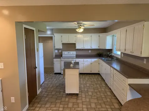 12144 E Oxford Drive Columbus IN 47203