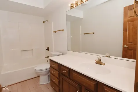1250 Bur Oak Court Avon IN 46123