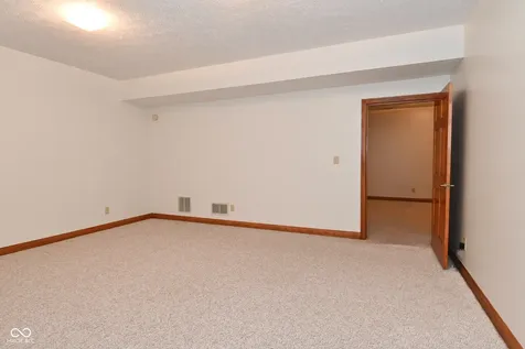 1250 Bur Oak Court Avon IN 46123