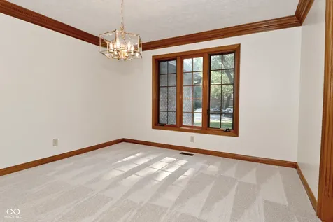 1250 Bur Oak Court Avon IN 46123
