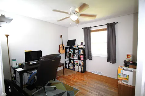 609 W Banta Road Indianapolis IN 46217