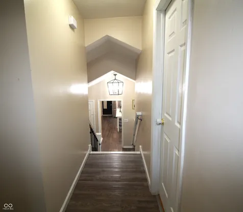 609 W Banta Road Indianapolis IN 46217