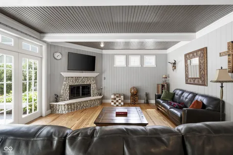 3306 Bay Road South Drive Indianapolis IN 46240