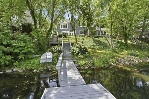 3306 Bay Road South Drive Indianapolis IN 46240