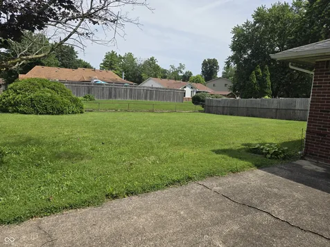 3930 Ivory Way Indianapolis IN 46237