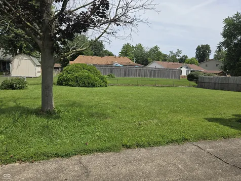 3930 Ivory Way Indianapolis IN 46237