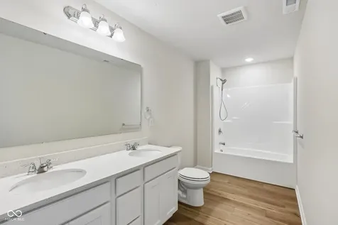 19003 Seaforth Way Westfield IN 46074