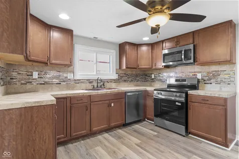 15025 W 7th Street Daleville IN 47334