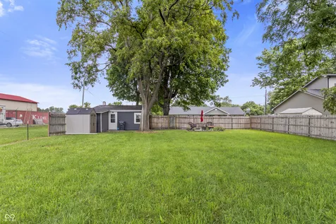 15025 W 7th Street Daleville IN 47334