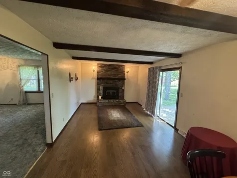 2392 W Robbie Street Columbus IN 47201