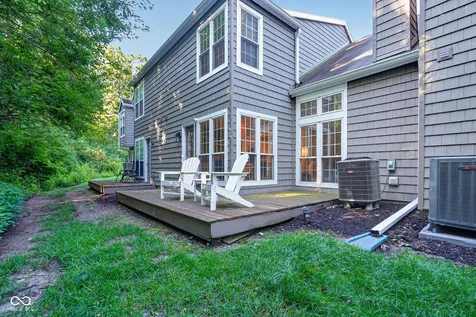 7791 Harbour Isle Indianapolis IN 46240