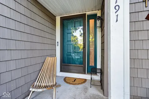 7791 Harbour Isle Indianapolis IN 46240