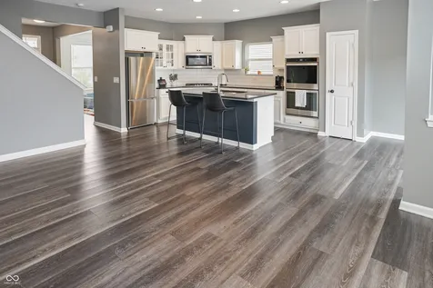 10349 Pintail Lane Indianapolis IN 46239