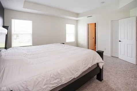10349 Pintail Lane Indianapolis IN 46239