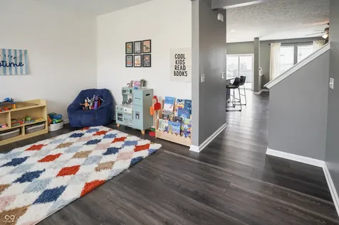 10349 Pintail Lane Indianapolis IN 46239
