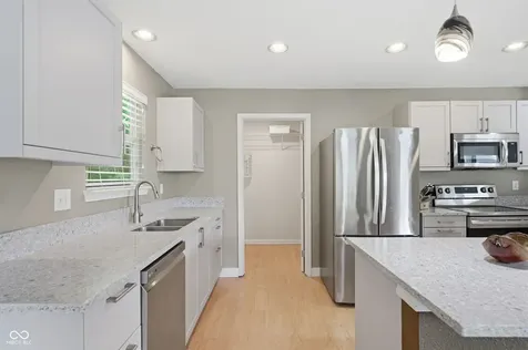 2046 Meadowlark Lane Brownsburg IN 46112
