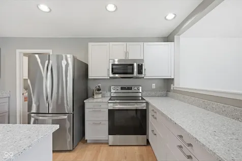 2046 Meadowlark Lane Brownsburg IN 46112