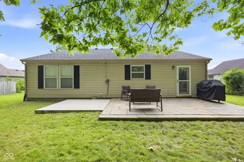 2046 Meadowlark Lane Brownsburg IN 46112