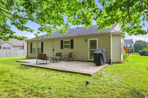 2046 Meadowlark Lane Brownsburg IN 46112