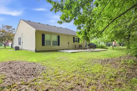2046 Meadowlark Lane Brownsburg IN 46112