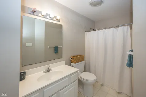10128 Beresford Court Fishers IN 46038