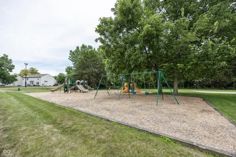 10128 Beresford Court Fishers IN 46038
