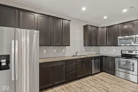 556 Dylan Drive Avon IN 46123