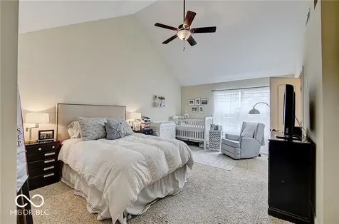 333 Alden Carmel IN 46032