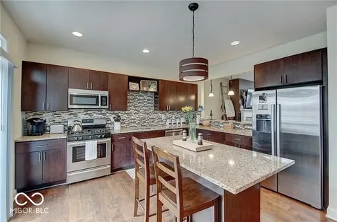 333 Alden Carmel IN 46032