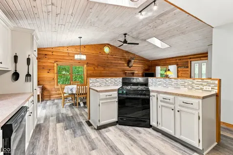 8086 Jonathans Court Seymour IN 47274