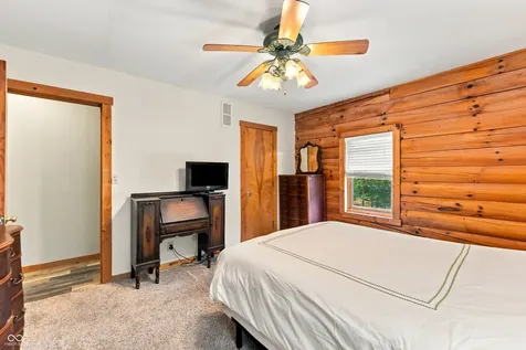 8086 Jonathans Court Seymour IN 47274