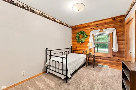 8086 Jonathans Court Seymour IN 47274