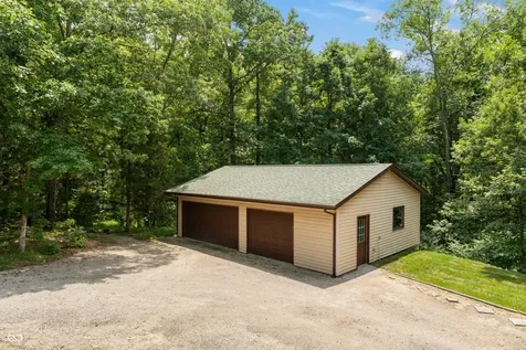 8086 Jonathans Court Seymour IN 47274