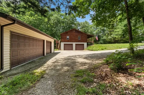 8086 Jonathans Court Seymour IN 47274