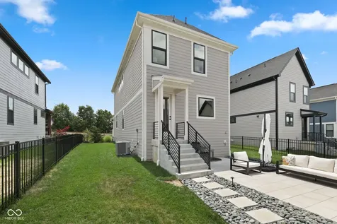 11521 Langton Walk Zionsville IN 46077
