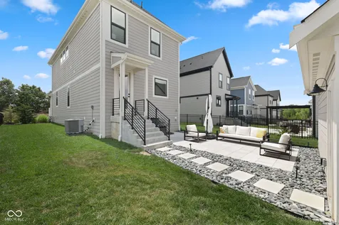 11521 Langton Walk Zionsville IN 46077