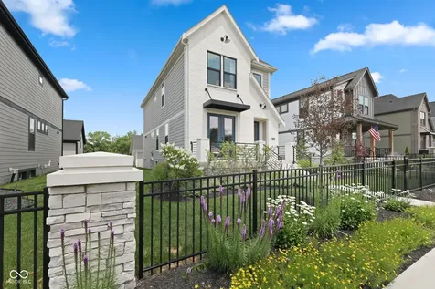 11521 Langton Walk Zionsville IN 46077
