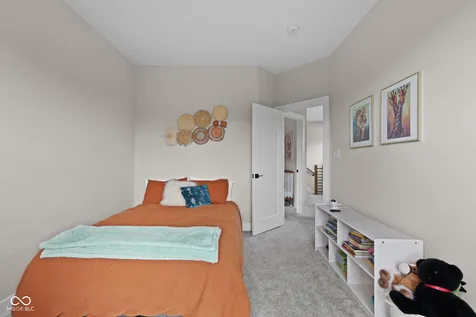 11521 Langton Walk Zionsville IN 46077