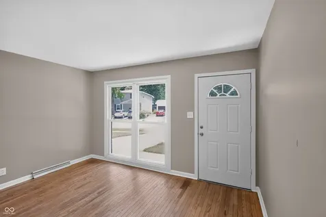 298 Gilbert Avenue Beech Grove IN 46107