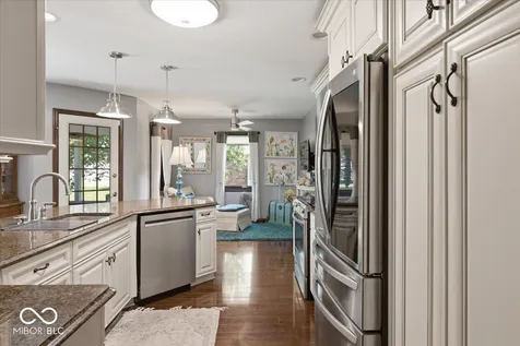 1094 Brookway Drive Avon IN 46123